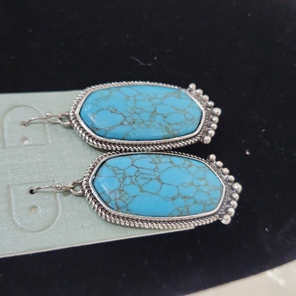 🔹️ATTERRI🔹️ reconstituted Stone Turquoise Silver Earrings - Picture 2 of 6